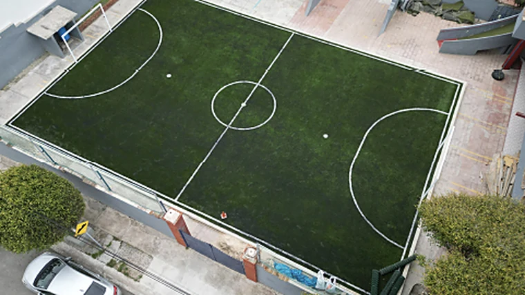 Cancha de fútbol 5 de 350 m² en un colegio de Tijuana